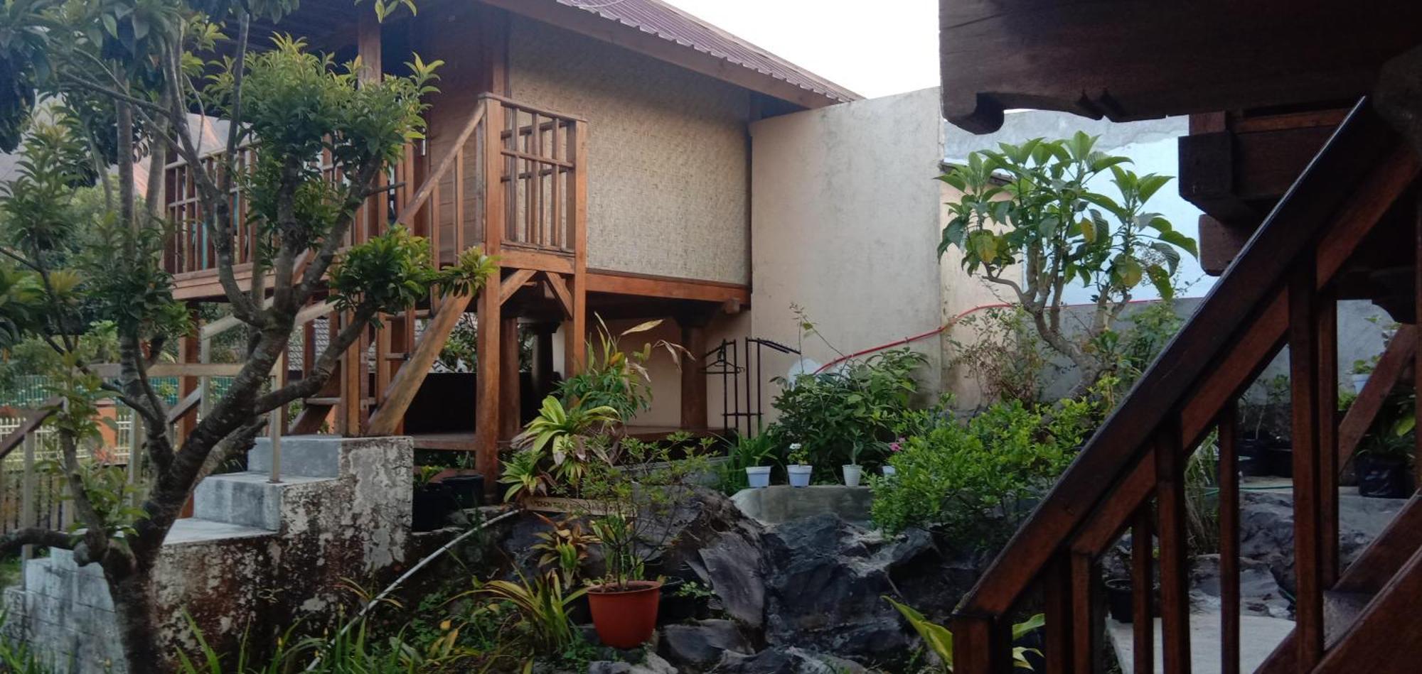 Radiya Guesthouse Sembalunlawang Eksteriør billede