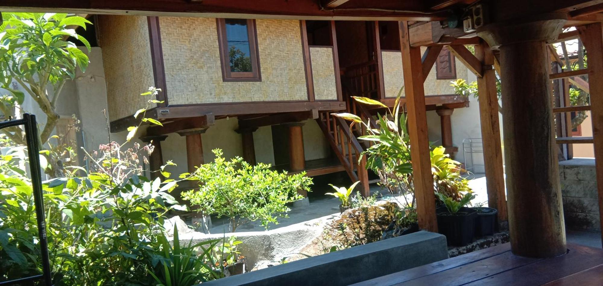 Radiya Guesthouse Sembalunlawang Eksteriør billede